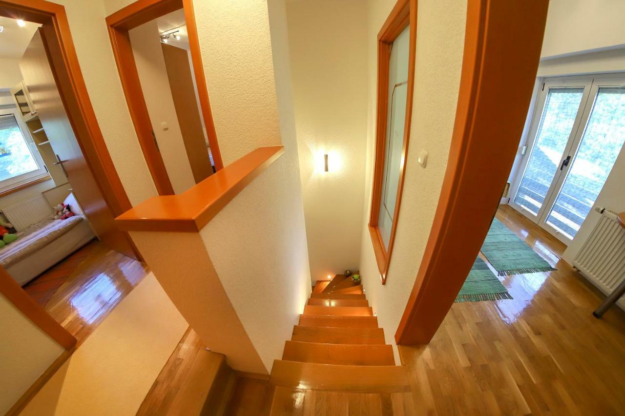 Holiday Home Villa Sara Bihac Exterior photo