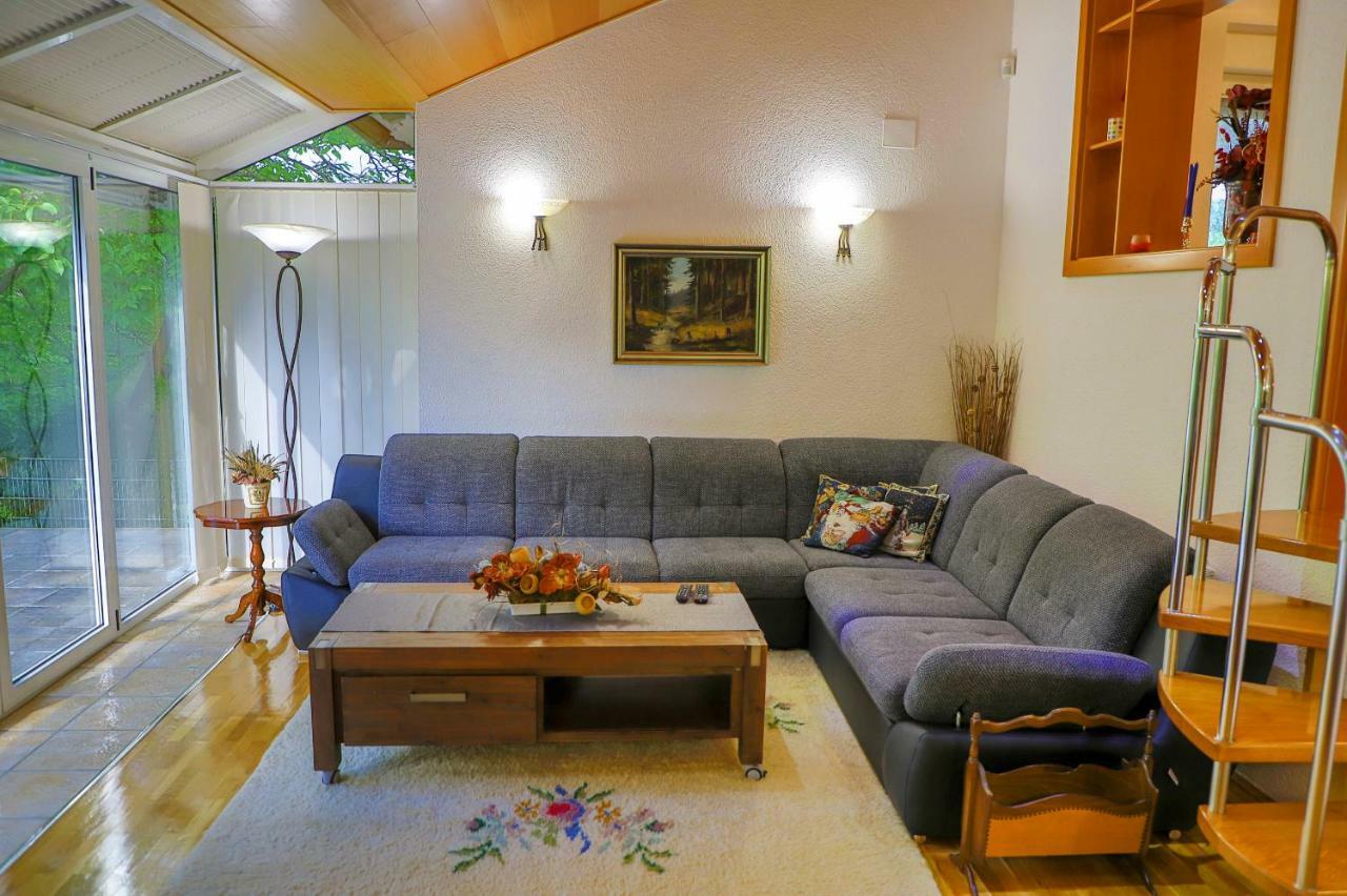 Holiday Home Villa Sara Bihac Exterior photo