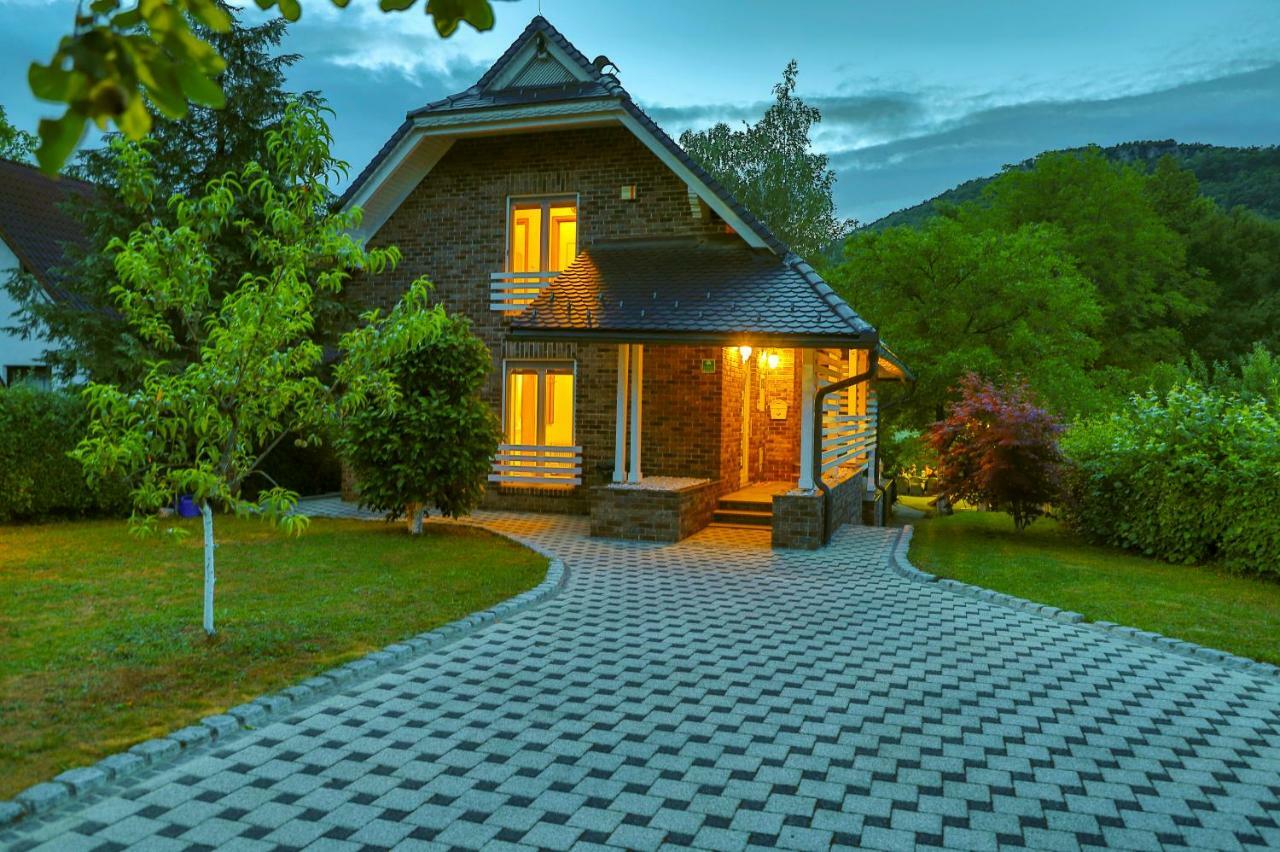 Holiday Home Villa Sara Bihac Exterior photo