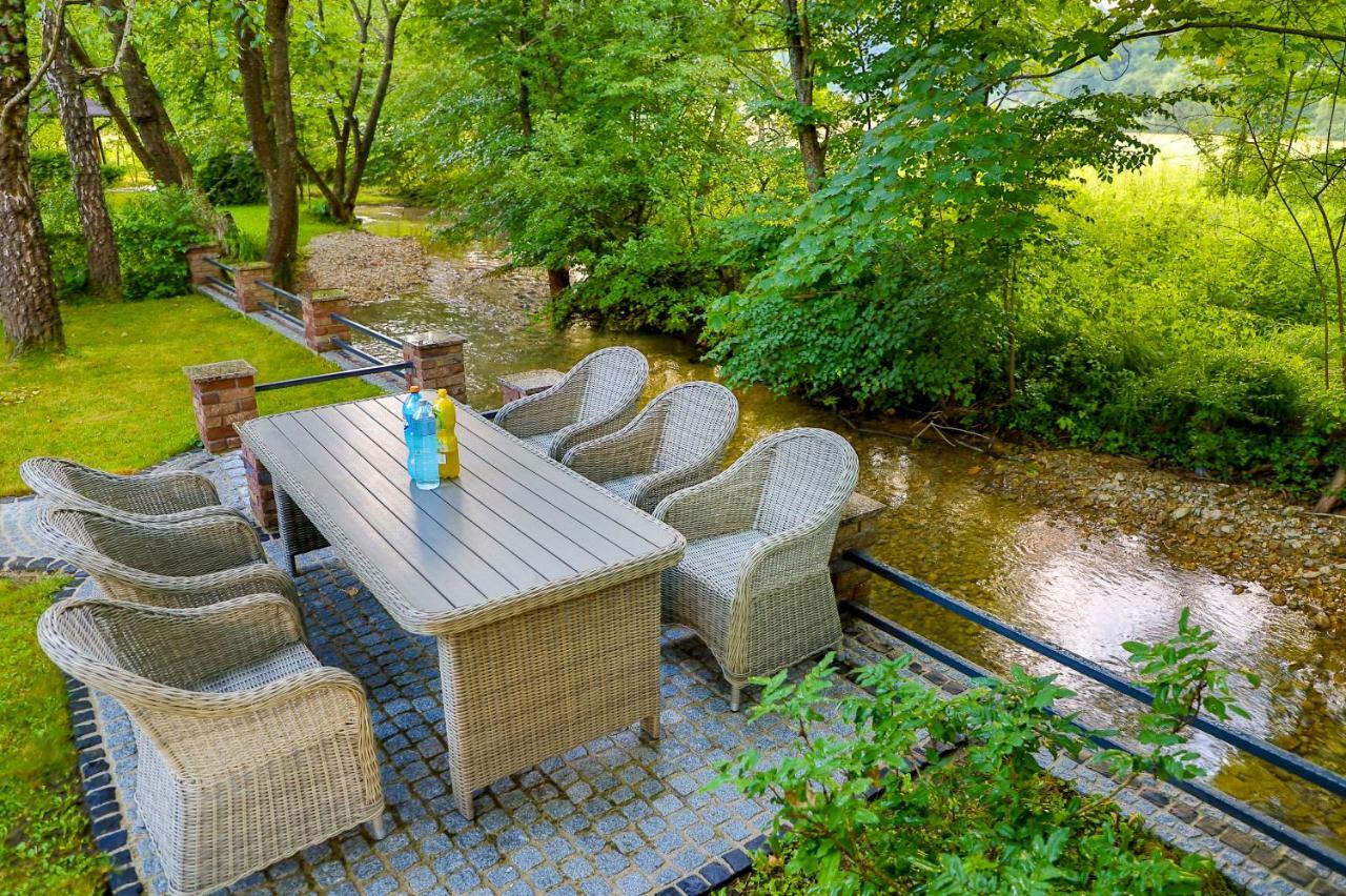 Holiday Home Villa Sara Bihac Exterior photo
